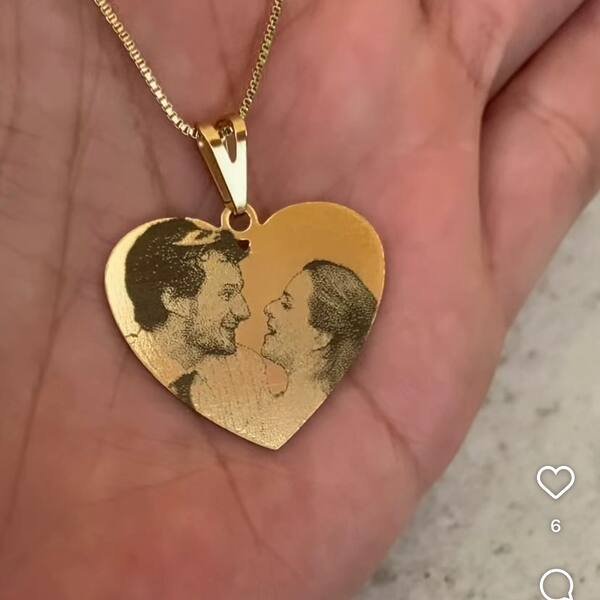 Colar Personalizado Coração Foto banhada a ouro 18k
