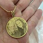 Colar Personalizado Foto Círculo banhada a Ouro 18k