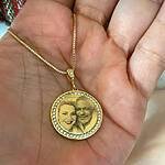 Colar Personalizado Foto Preto e Branco Mandala Cravejada Zircônias banhado a ouro 18k