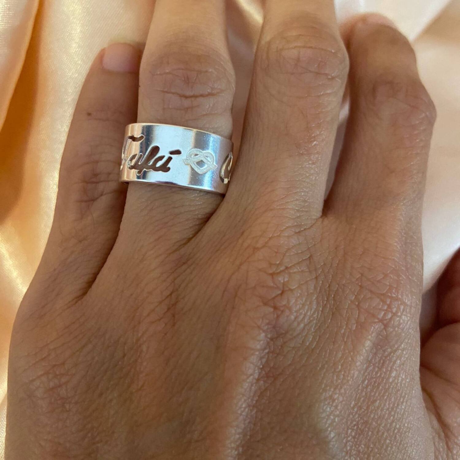 Anel Personalizado até 3 Nomes e Coração banhado a prata de lei 950