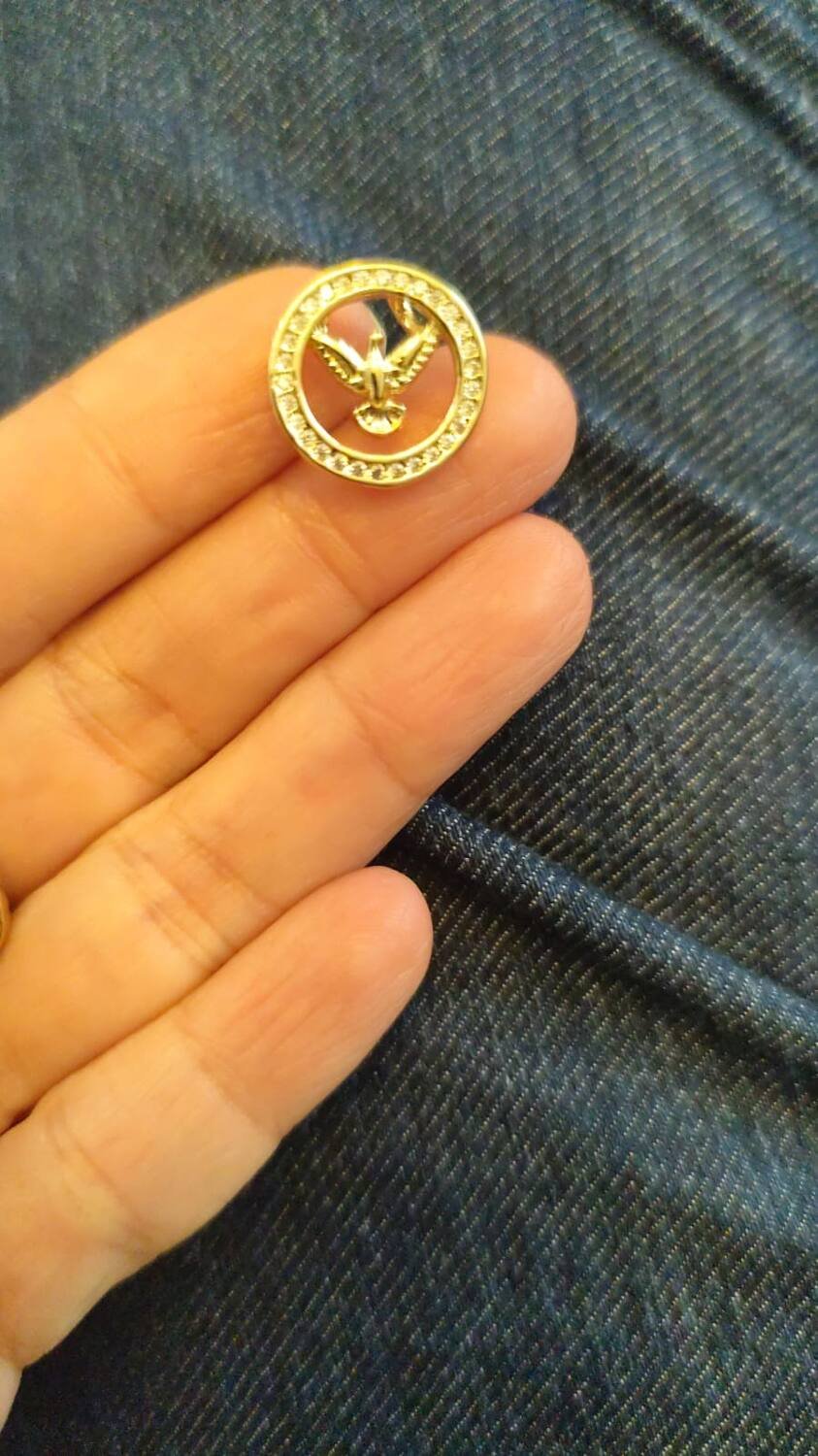 Colar Medalha Pomba banhado a ouro 18K