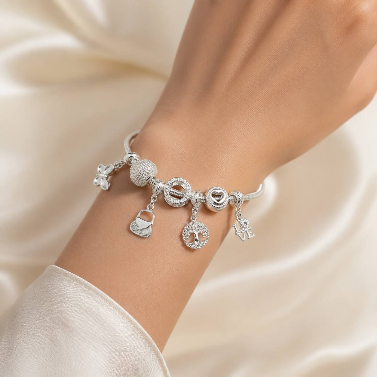 Pulseira Berloques Modelo Prata
