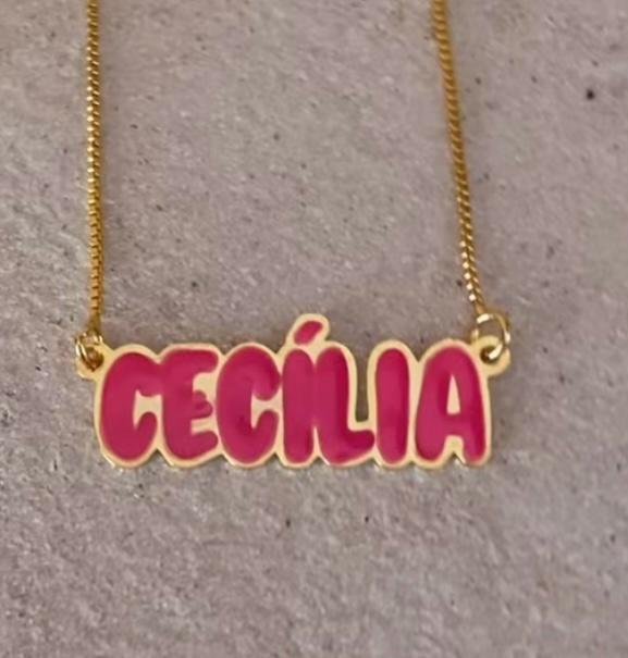Colar Personalizado Nome com Resina banhado a ouro 18 k