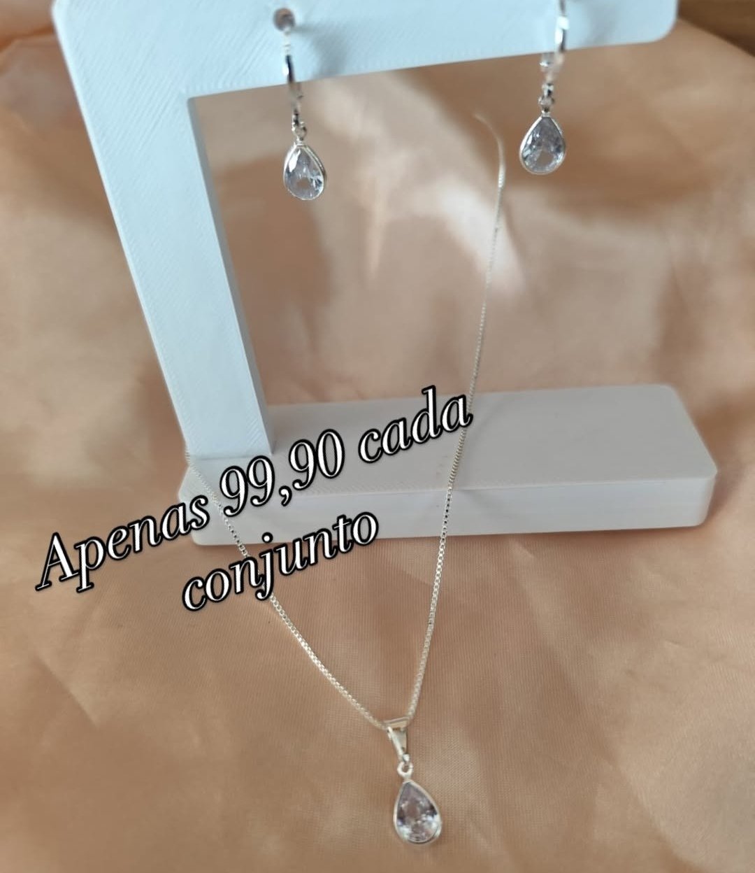 Conjunto Brinco e Colar Gota Zircônia banhado a prata de lei 950