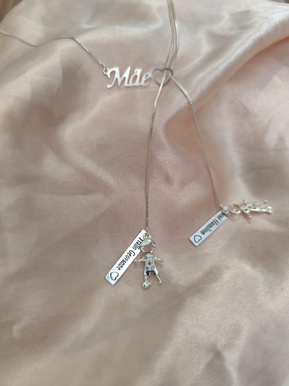Colar Personalizado Gravata Mãe até 5 Pingentes e Nomes banhado a prata 950